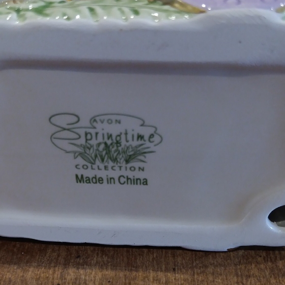 Avon Bunny Candle Holders - Cream and Green - Picture 5 of 5